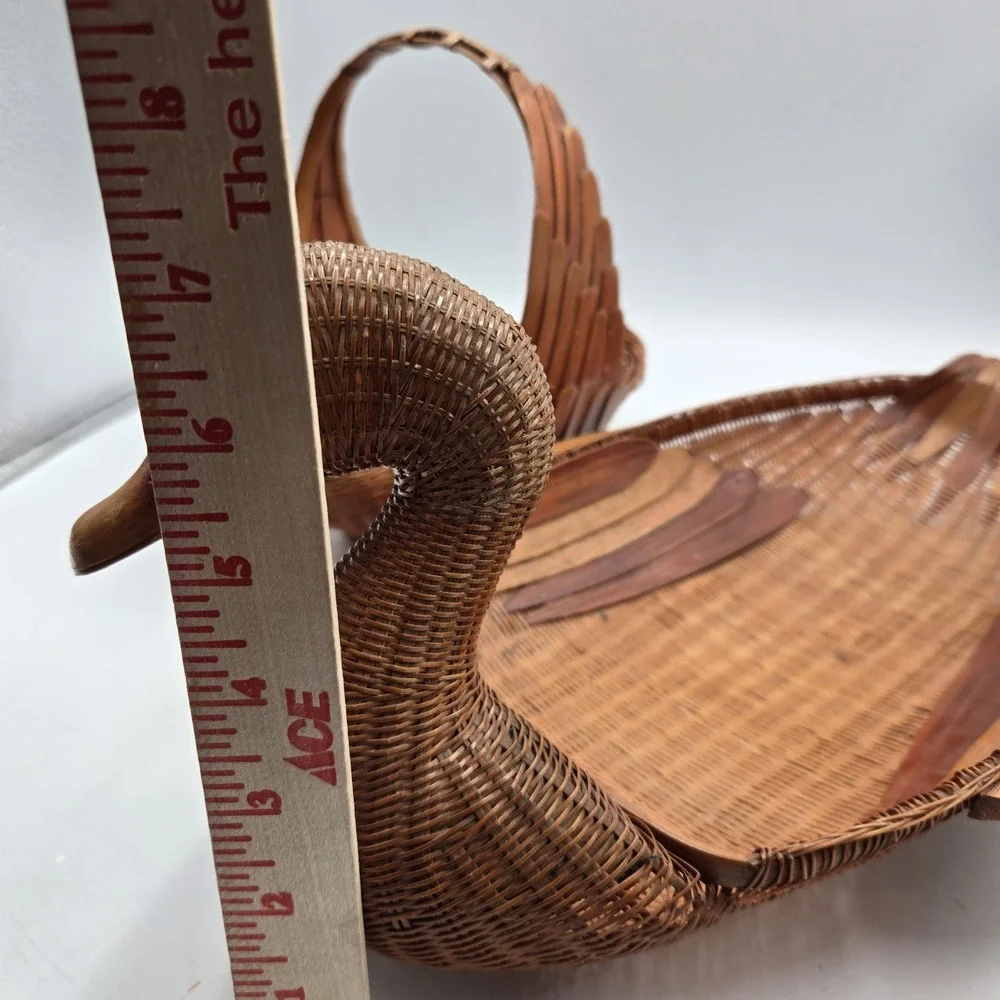 Vtg Goose Duck Baskets Bamboo Rattan Wicker With Handle Cottagecore Boho EUC